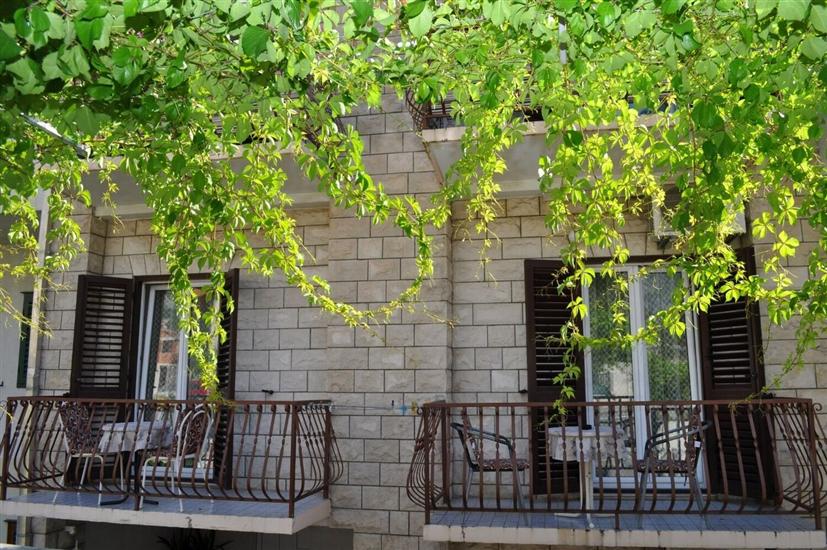 Apartments and Rooms Ljuba