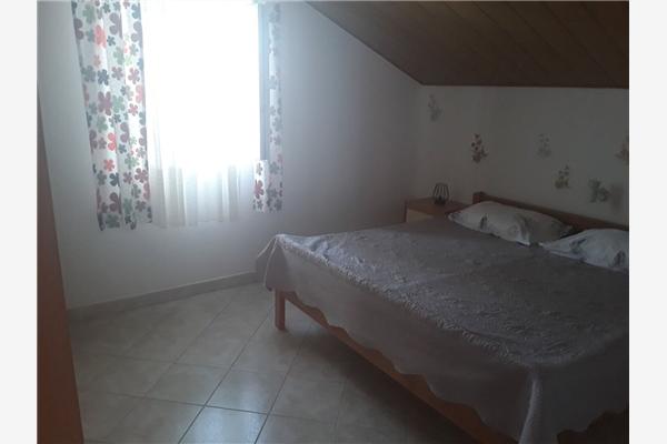 Apartment A2, for 5 persons