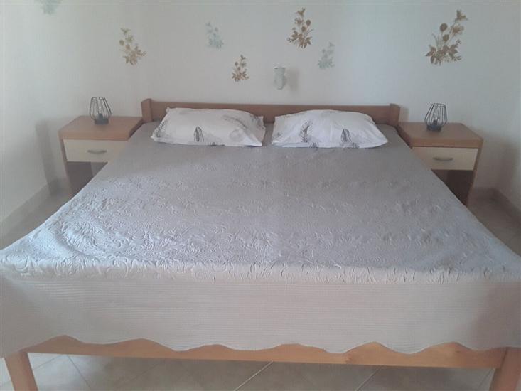 Apartment A2, for 5 persons