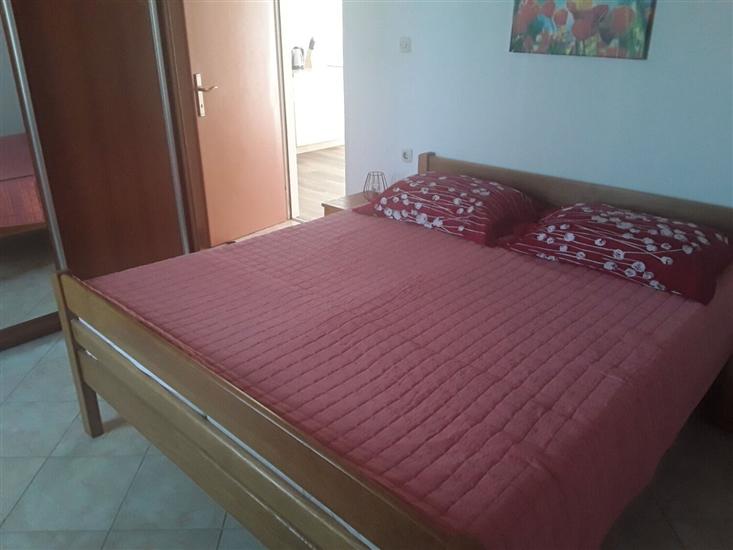 Apartment A2, for 5 persons
