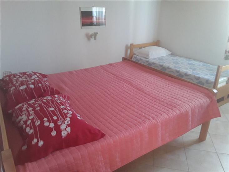 Apartment A2, for 5 persons