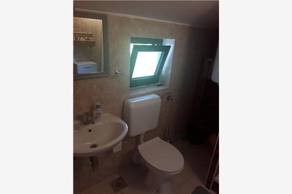 Apartment A2, for 5 persons