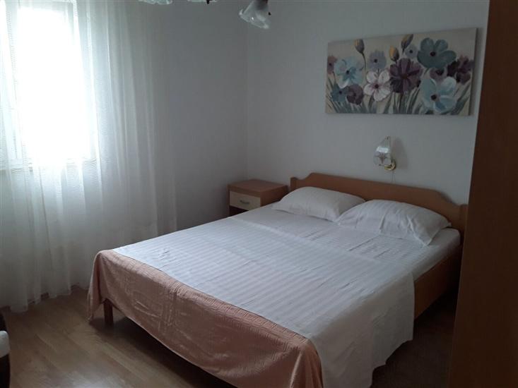 Apartment A1, for 6 persons