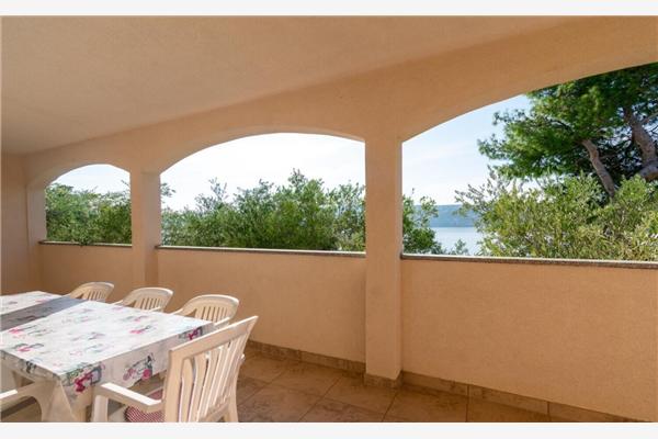 Apartment A1, for 8 persons