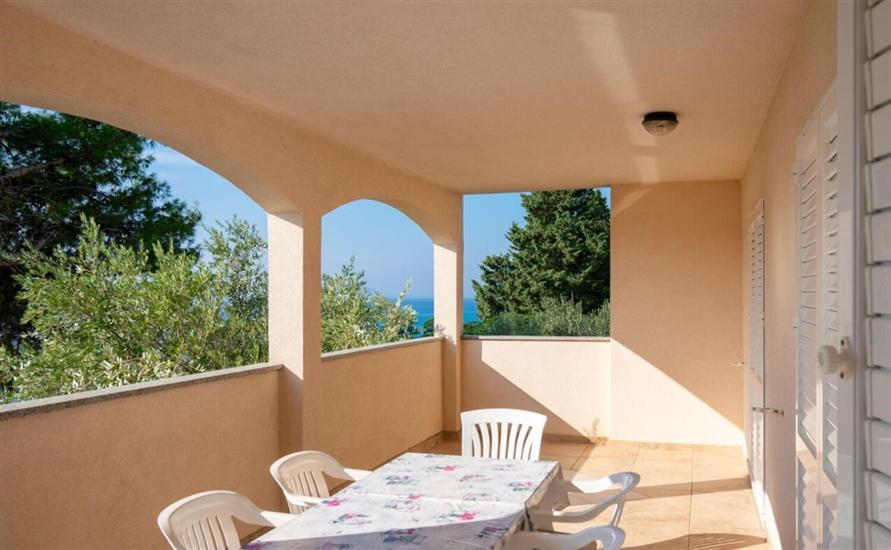 Apartment A1, for 8 persons