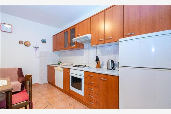 Apartment A1, for 8 persons