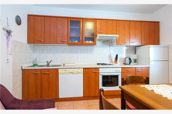Apartment A1, for 8 persons