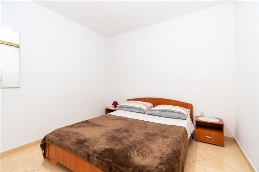 Apartment A1, for 8 persons