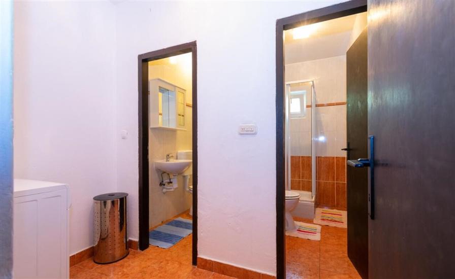 Apartment A1, for 8 persons