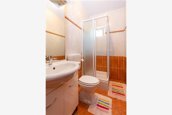 Apartment A1, for 8 persons