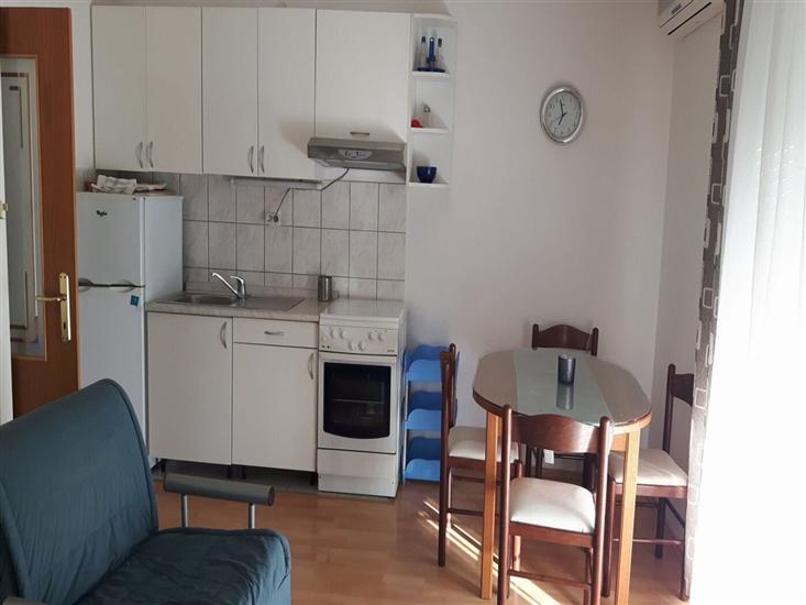Apartment A2, for 4 persons