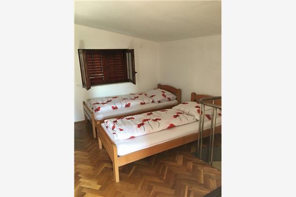 Apartment A2, for 3 persons