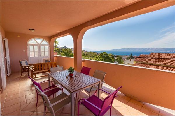 Apartment A1, for 6 persons