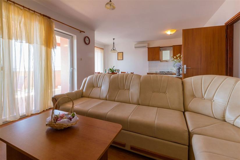 Apartment A1, for 6 persons