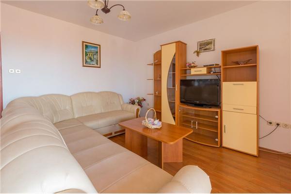 Apartment A1, for 6 persons