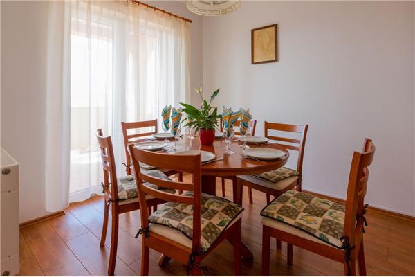 Apartment A1, for 6 persons