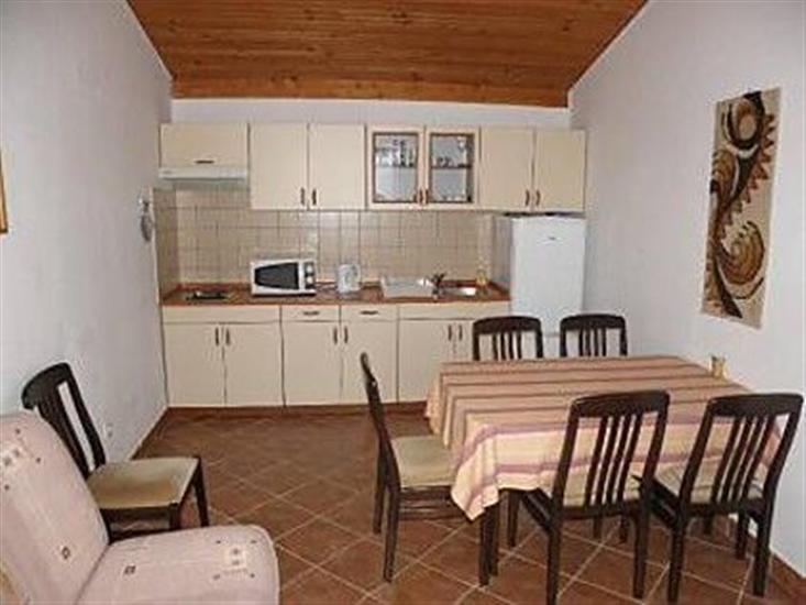 Apartment A2, for 6 persons