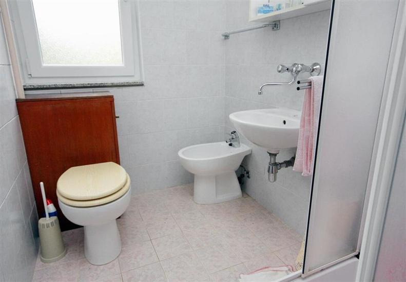 Apartment A1, for 5 persons