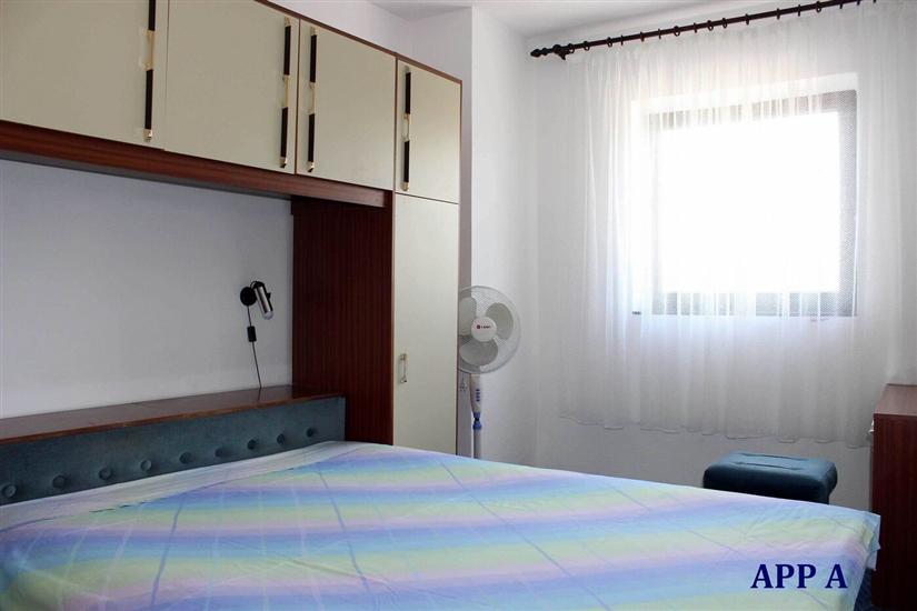 Apartment A1, for 5 persons