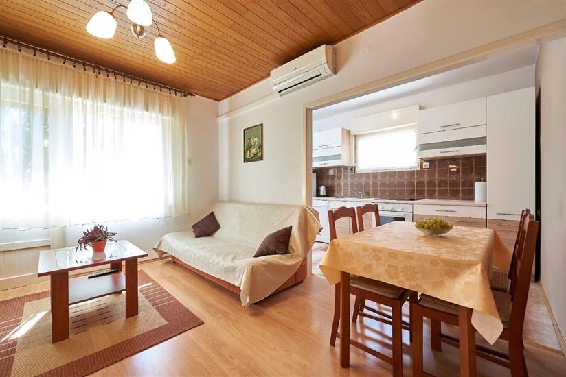 Apartment A1, for 4 persons