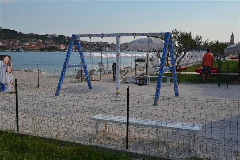 Apartment and Rooms Ivo