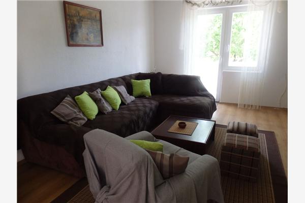 Apartment A1, for 7 persons