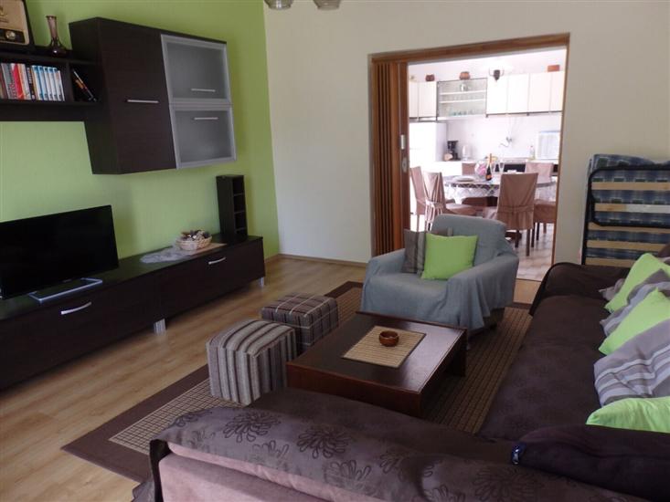 Apartment A1, for 7 persons