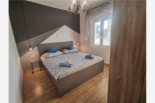 Apartment A1, for 7 persons