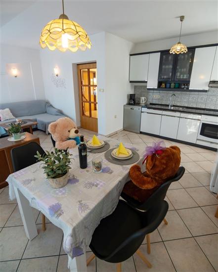 Apartment A2, for 4 persons