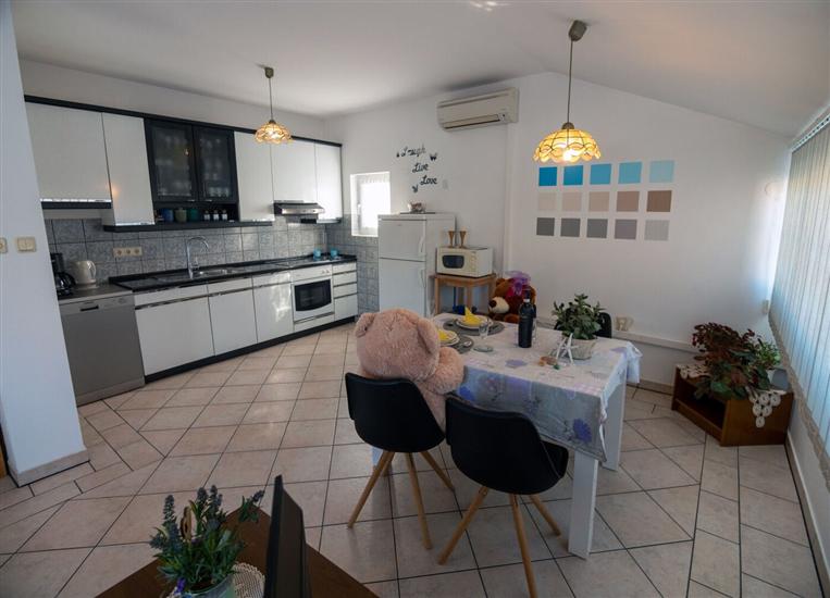 Apartment A2, for 4 persons
