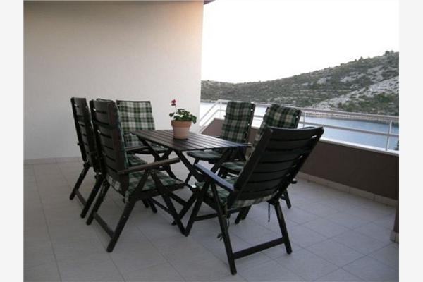 Apartment A1, for 5 persons