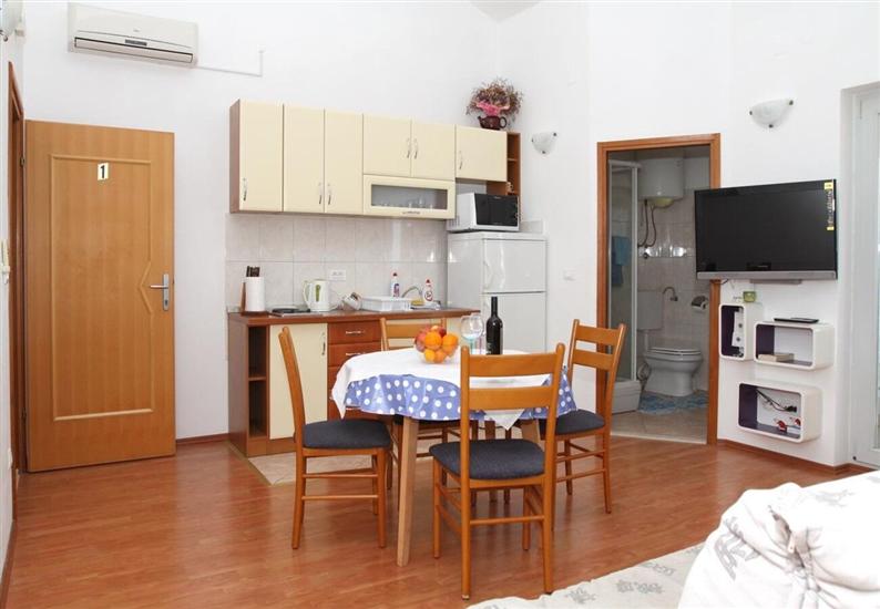 Apartment A1, for 4 persons