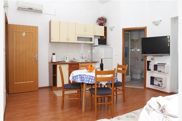 Apartment A1, for 4 persons