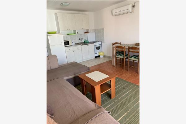 Apartment A2, for 5 persons