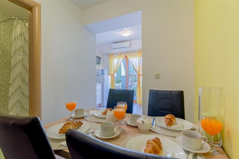 Apartment A1, for 3 persons