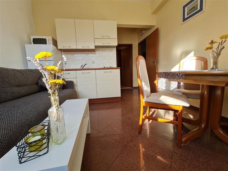 Apartment A2, for 3 persons