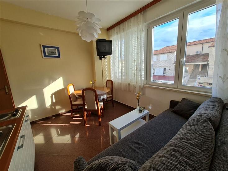 Apartment A2, for 3 persons