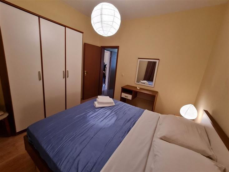 Apartment A2, for 3 persons