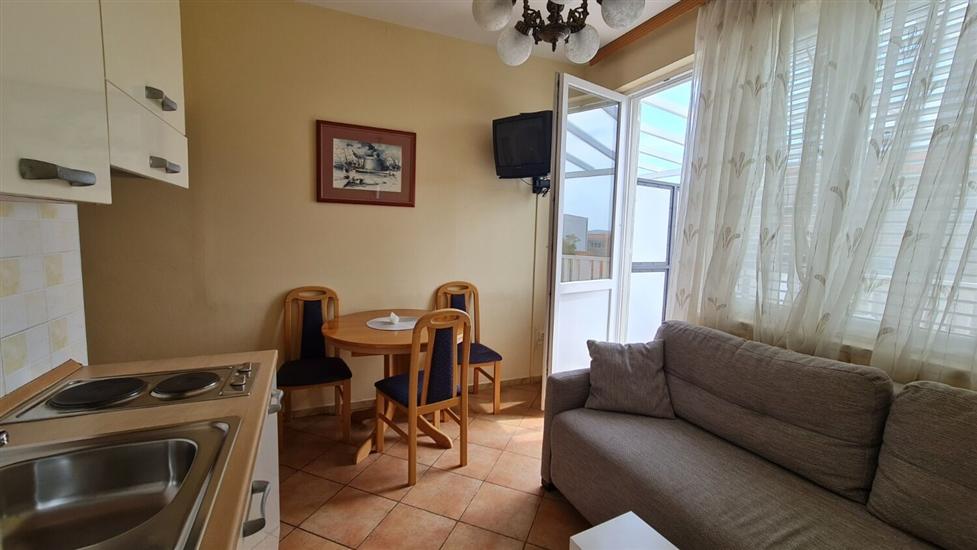 Apartment A4, for 3 persons