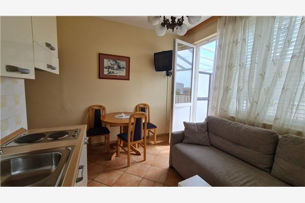 Apartment A4, for 3 persons