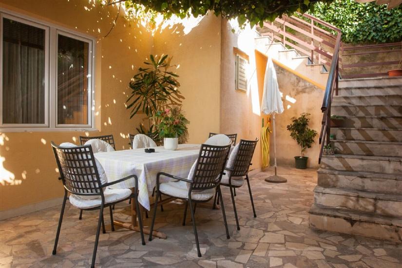 Apartment A1, for 4 persons