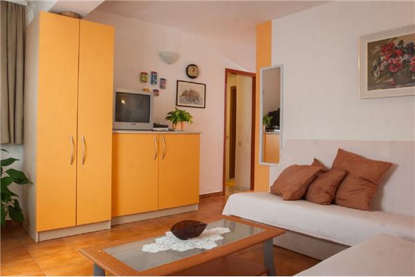 Apartment A1, for 4 persons