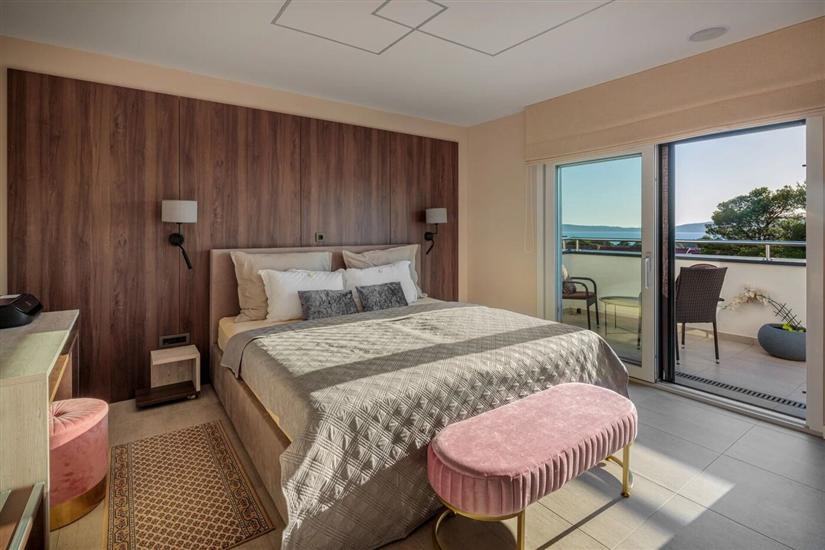 House K1, for 10 persons