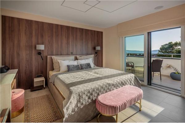 House K1, for 10 persons