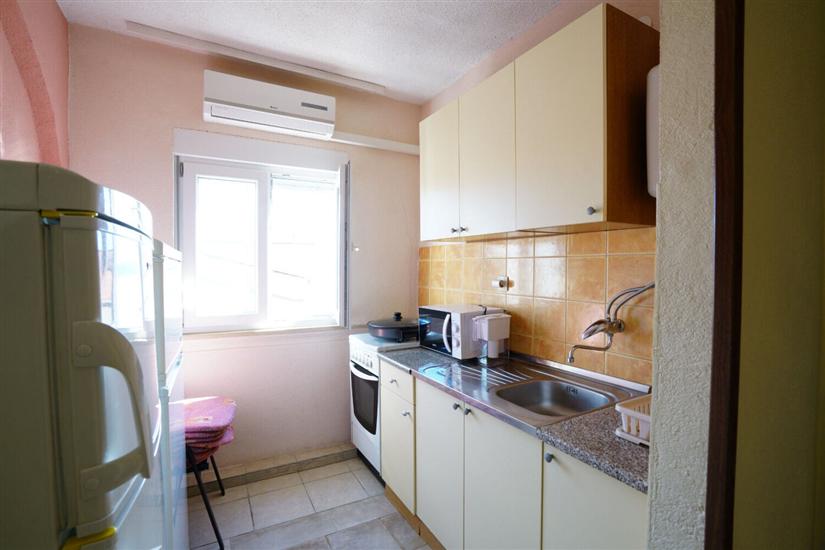 Apartment A1, for 8 persons