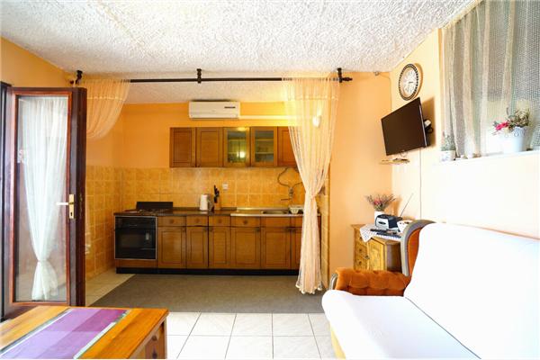 Apartment A1, for 8 persons