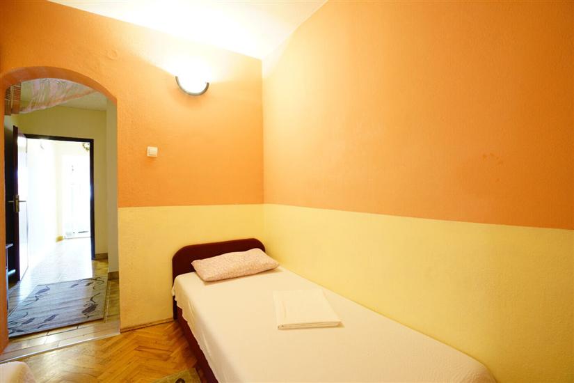 Apartment A1, for 8 persons