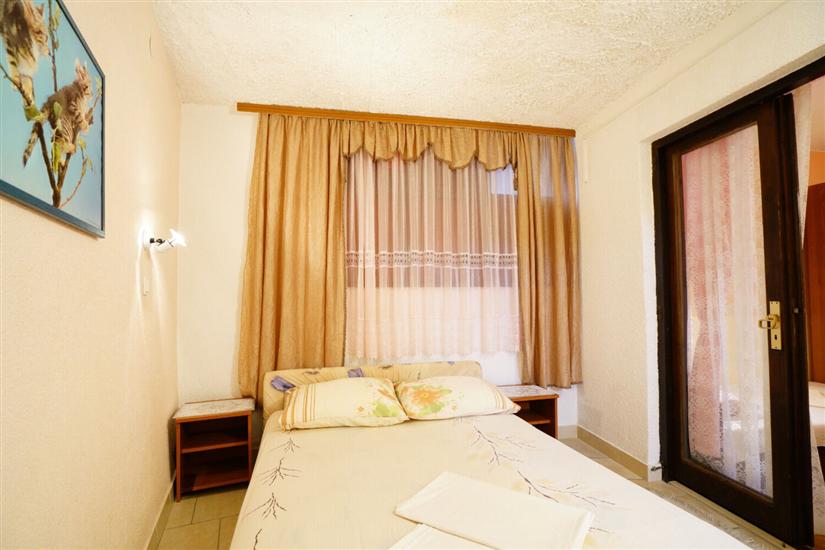 Apartment A1, for 8 persons