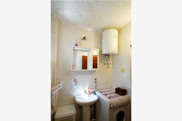 Apartment A1, for 8 persons