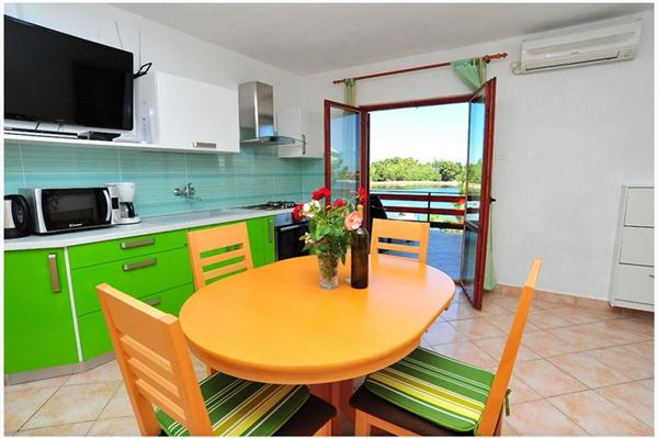 Apartment A2, for 4 persons